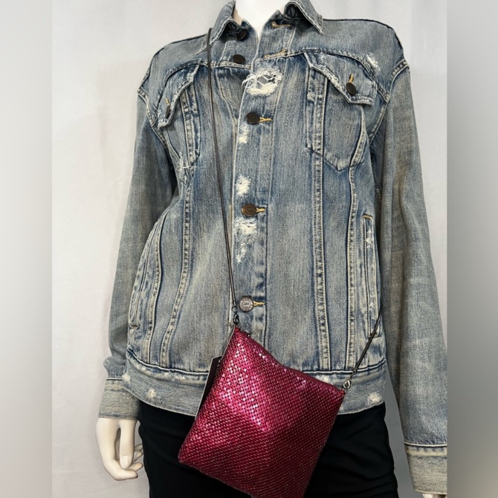 WHITING & DAVIS.NWT. Cross body metal mesh chain link mini purse. Fuchsia pink.